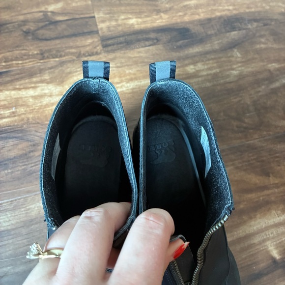 Sorel Brex Heel Zip Boots in Black (Size:7) - Picture 7 of 16